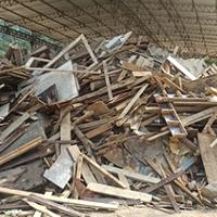 Trituração de madeira